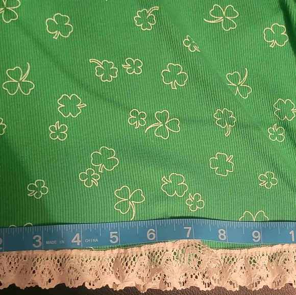 Tank Tops - Picture 2 of 7